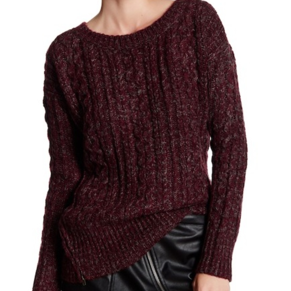 Cozy, BB Dakota pullover with zipper detail